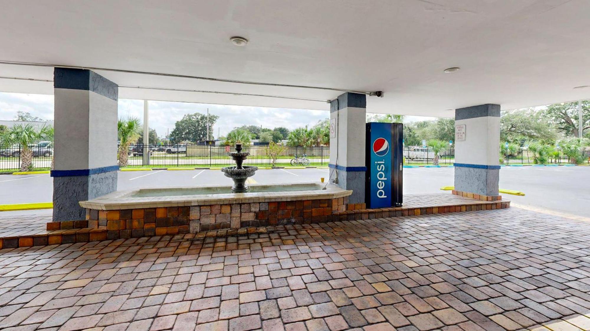 Days Inn By Wyndham Orlando Downtown Εξωτερικό φωτογραφία