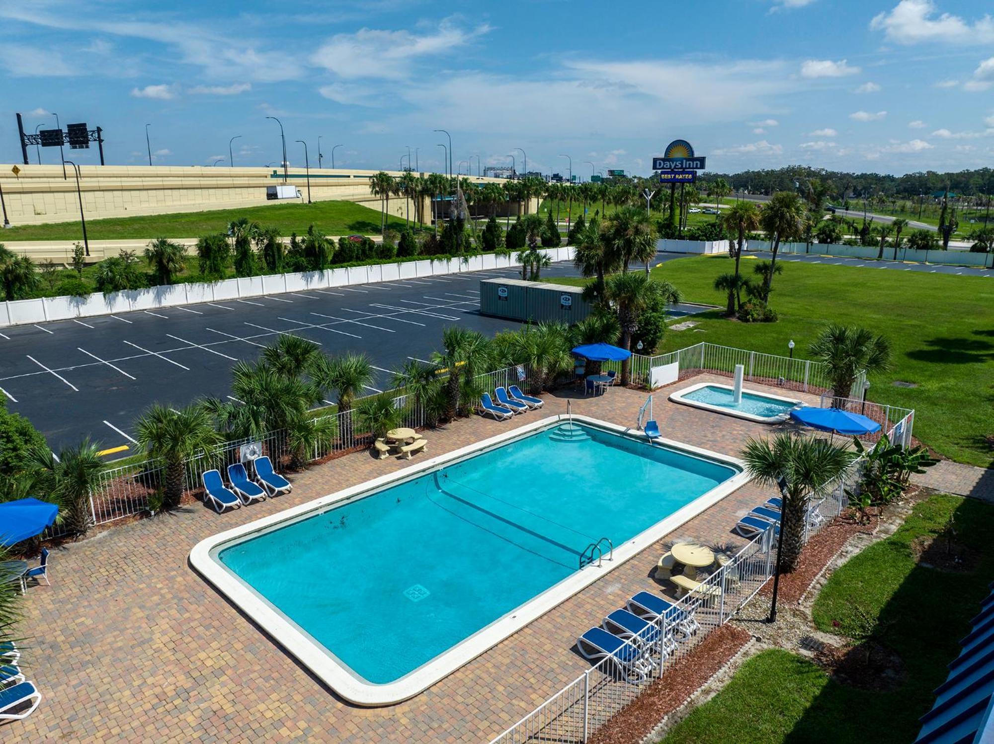 Days Inn By Wyndham Orlando Downtown Εξωτερικό φωτογραφία