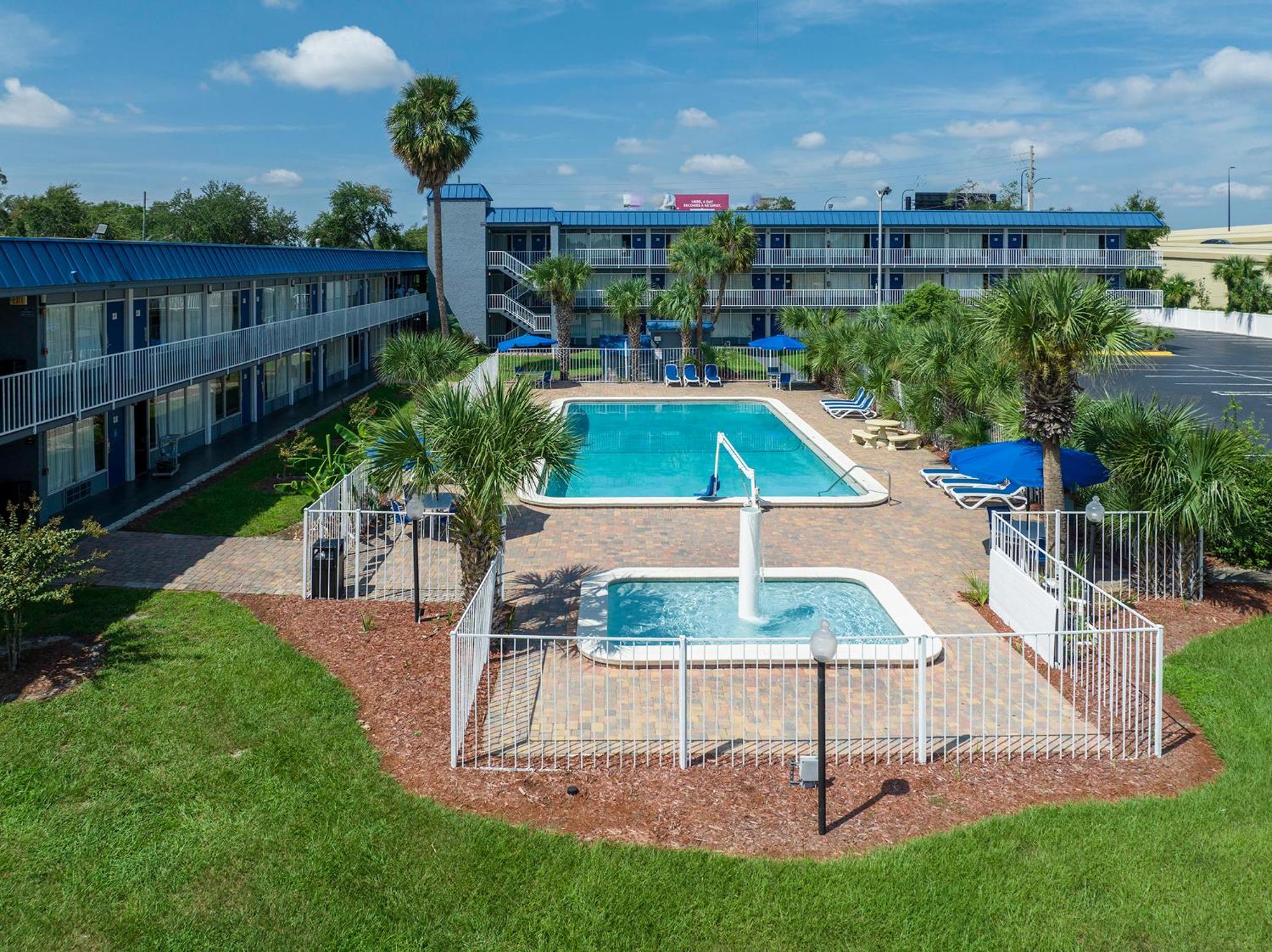 Days Inn By Wyndham Orlando Downtown Εξωτερικό φωτογραφία