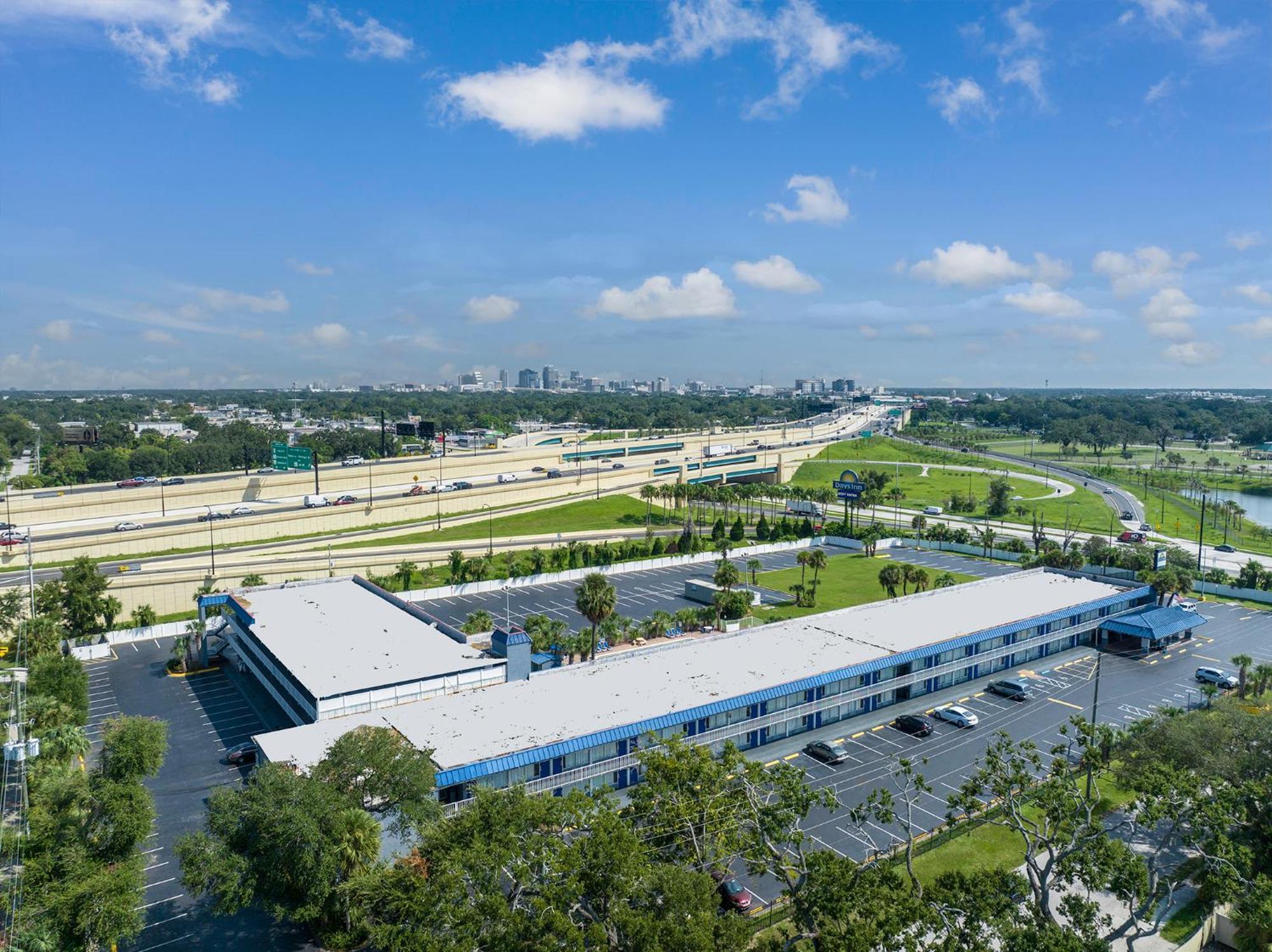Days Inn By Wyndham Orlando Downtown Εξωτερικό φωτογραφία